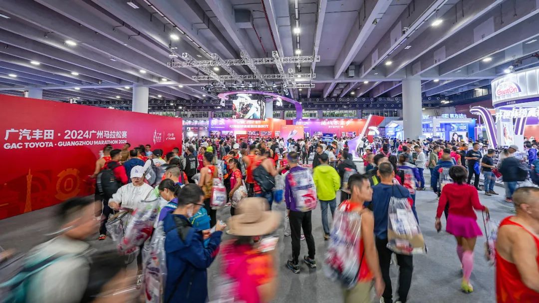 四川高校“人进球没进”当事人：校队教练，身体状态跟不上了